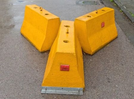 How Jersey Barrier Rentals Support Temporary Traffic and Site Safety